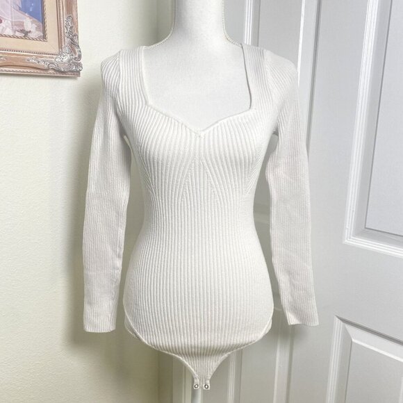 Abercrombie & Fitch Ribbed White Bodysuit Queen Anne Neckline Size Medium - Picture 1 of 9